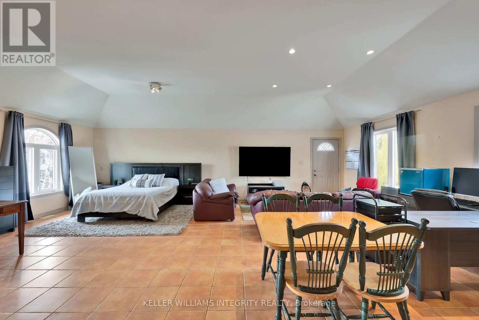 Photo 12 of 12 Rideau Shore Court, Ottawa ON