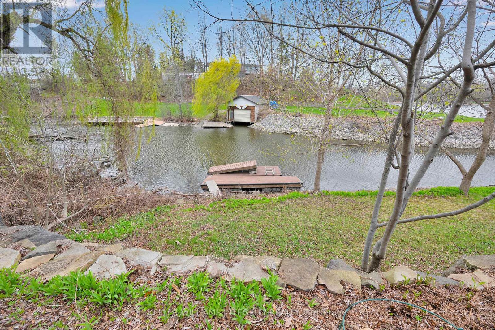 Photo 15 of 12 Rideau Shore Court, Ottawa ON