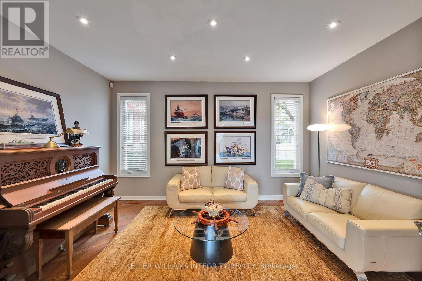 Photo 5 of 12 Rideau Shore Court, Ottawa ON