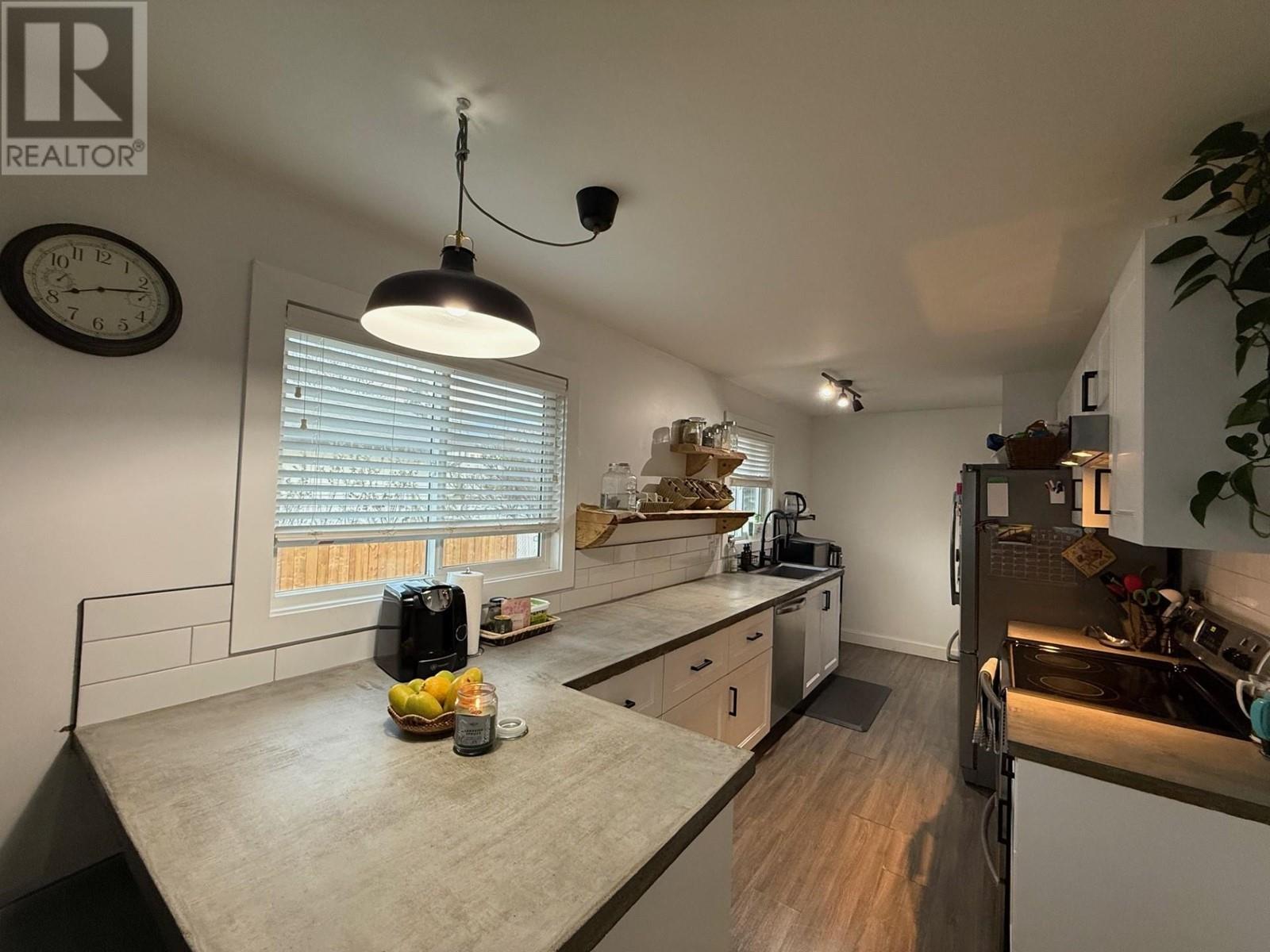 9120 92A STREET, Fort St. John