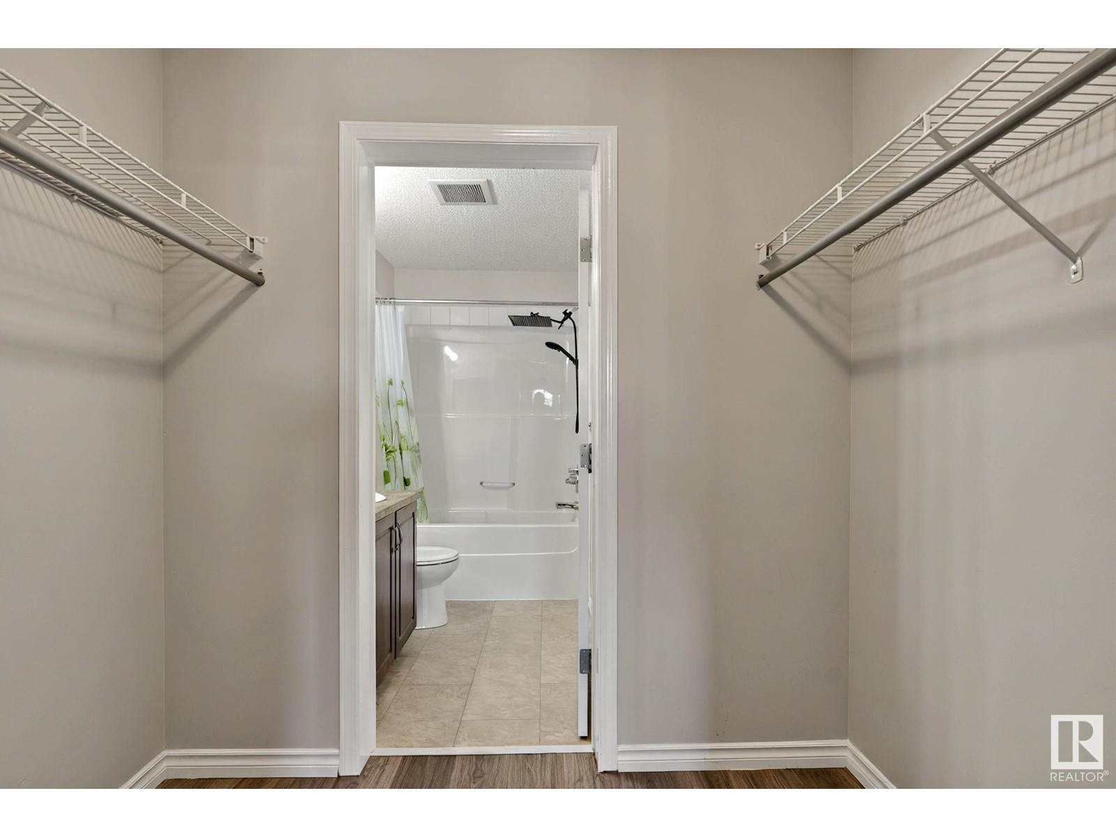 #407 309 CLAREVIEW STATION DR NW, Edmonton