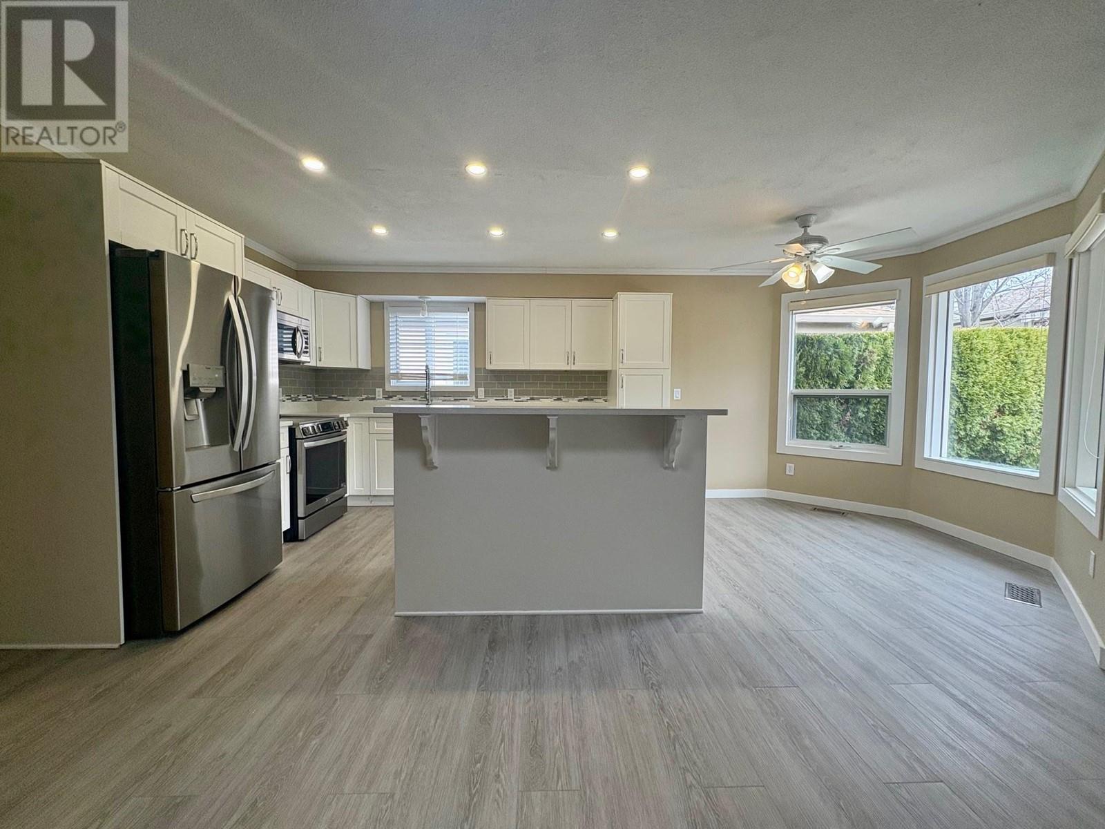 132 1201 Cameron Avenue, Kelowna