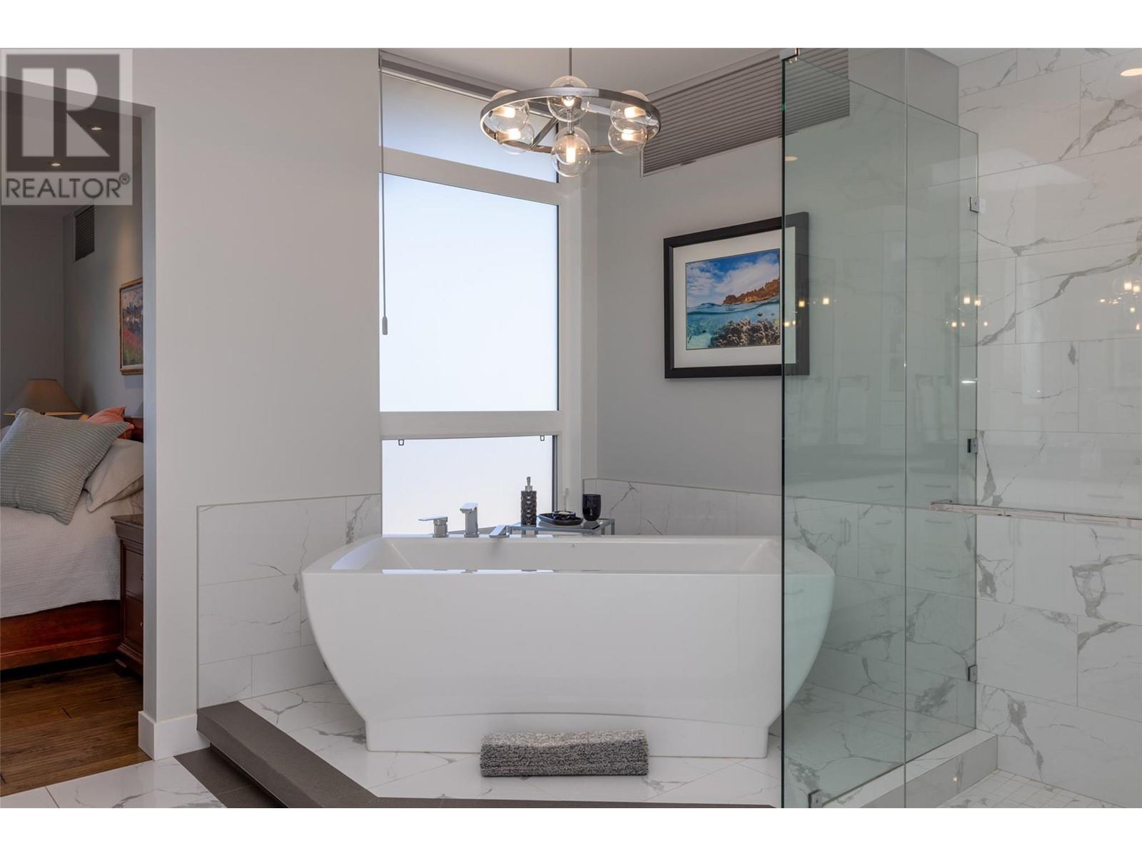 5650 The Edge Place Unit# 105, Kelowna