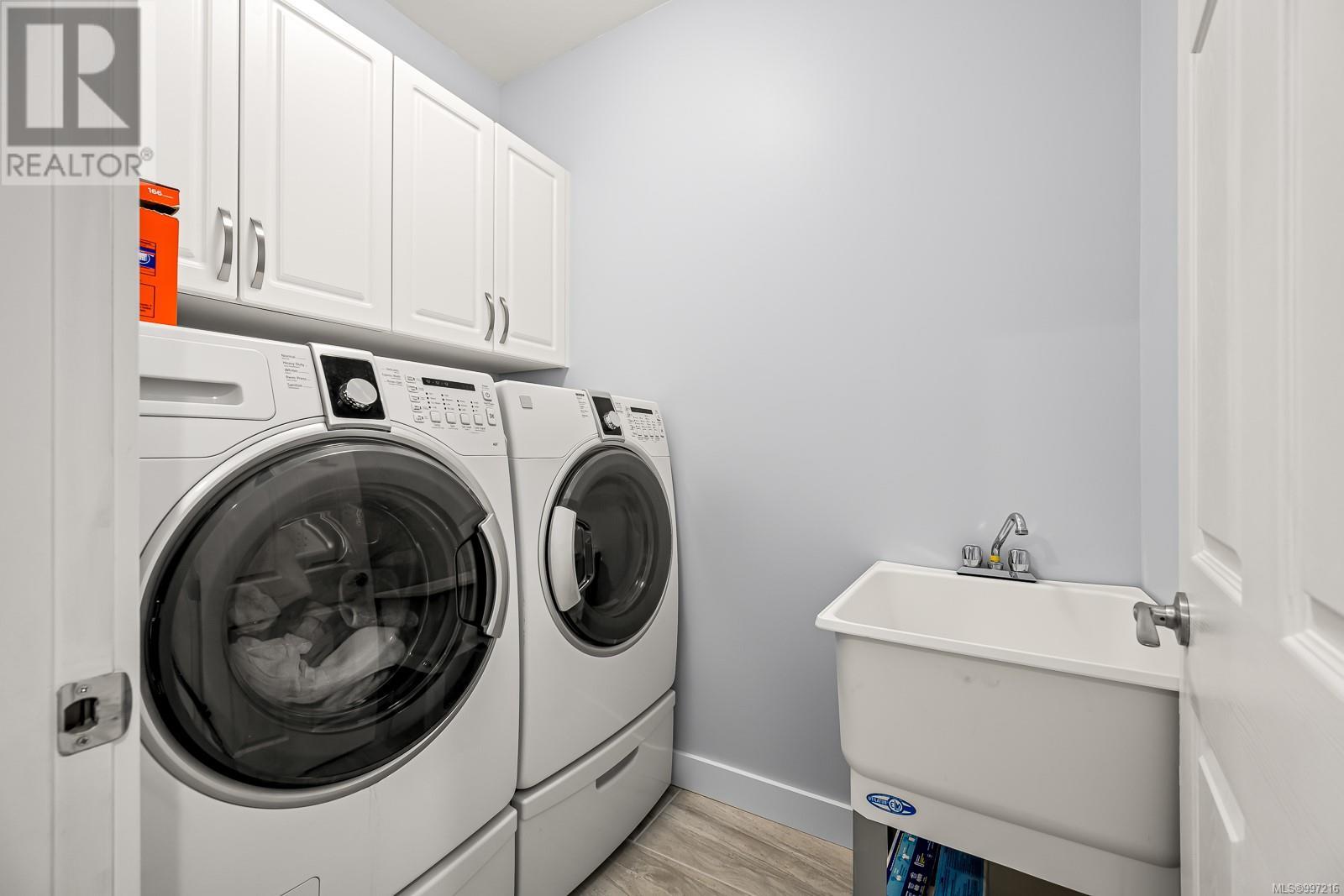 3886 Royston Rd, Courtenay