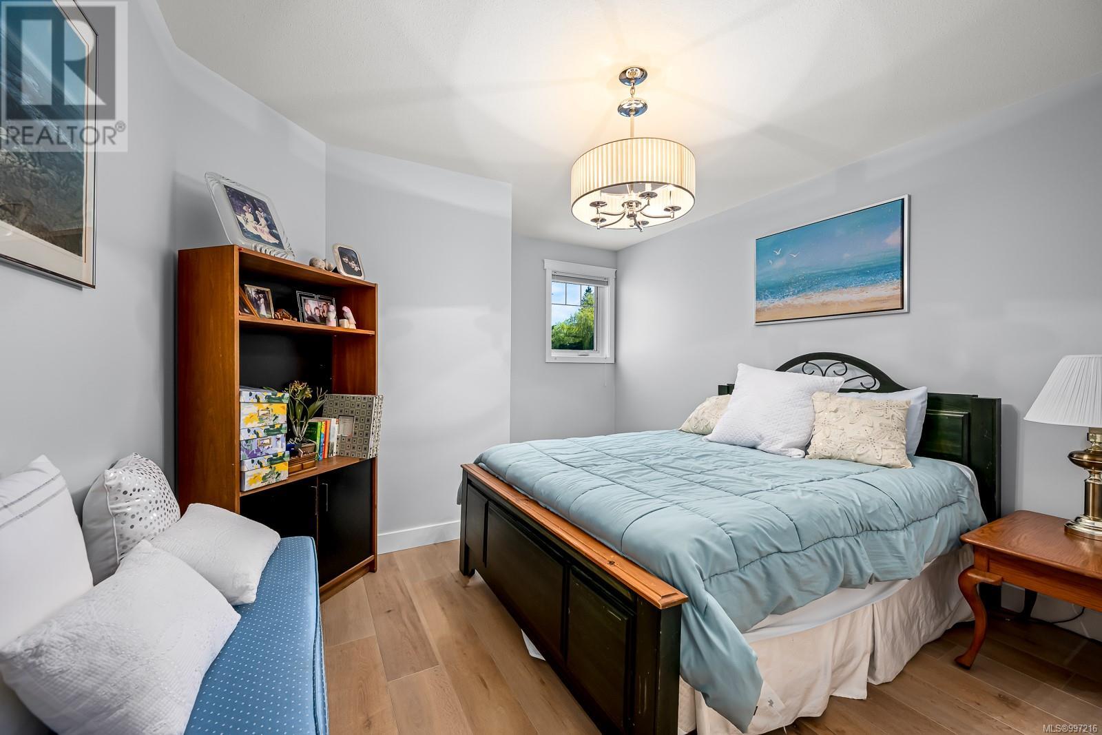 3886 Royston Rd, Courtenay