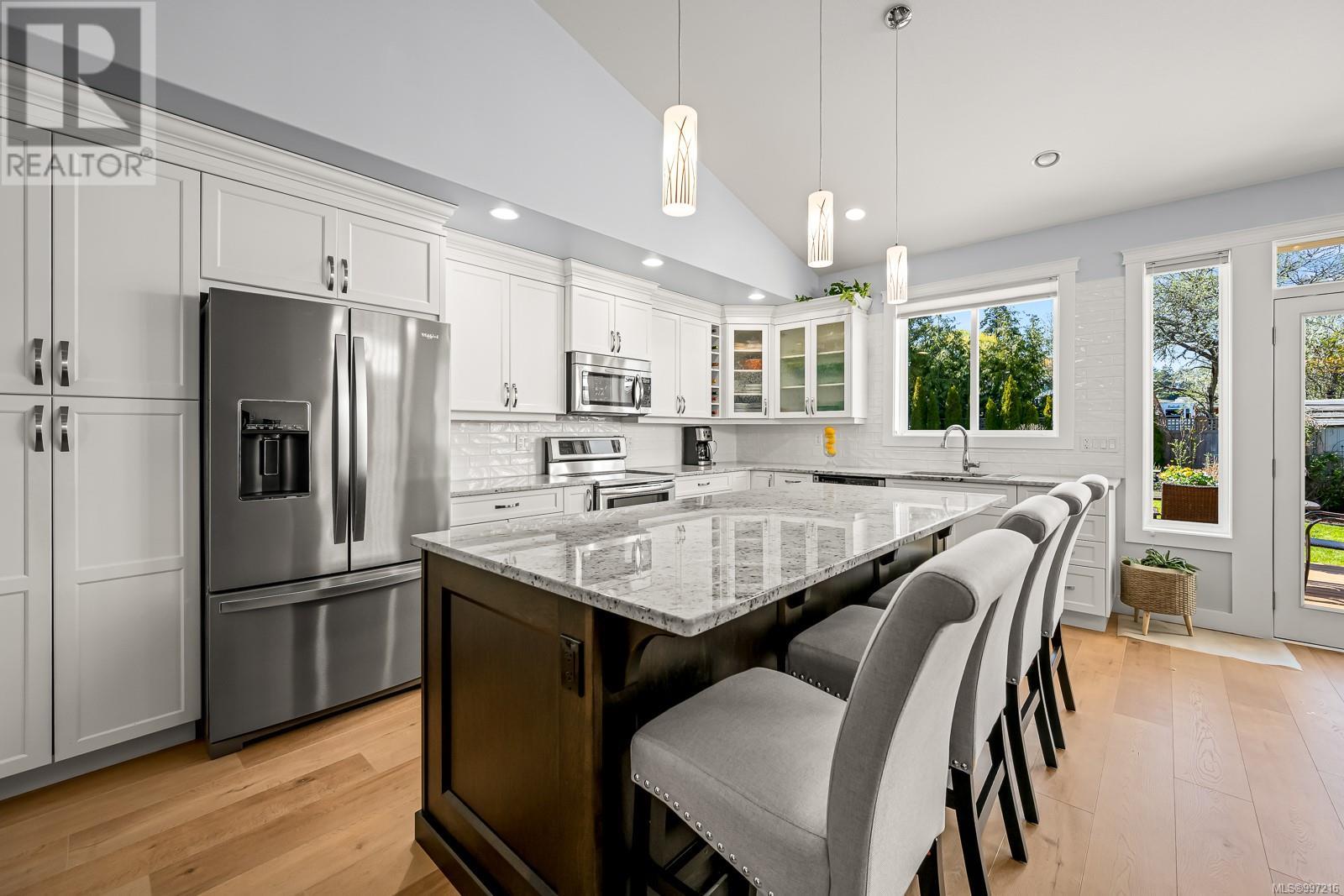 3886 Royston Rd, Courtenay
