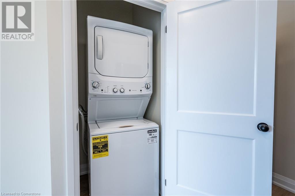 Photo 4 of 732 Eleventh Avenue Unit A, Hamilton ON
