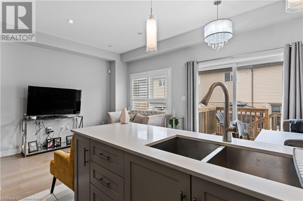 Photo 11 of 377 Glancaster Road Unit 20, Ancaster ON