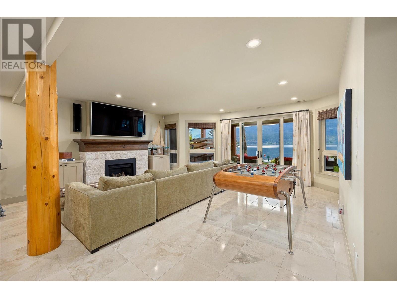  16236 Carrs Landing Road, Lake Country