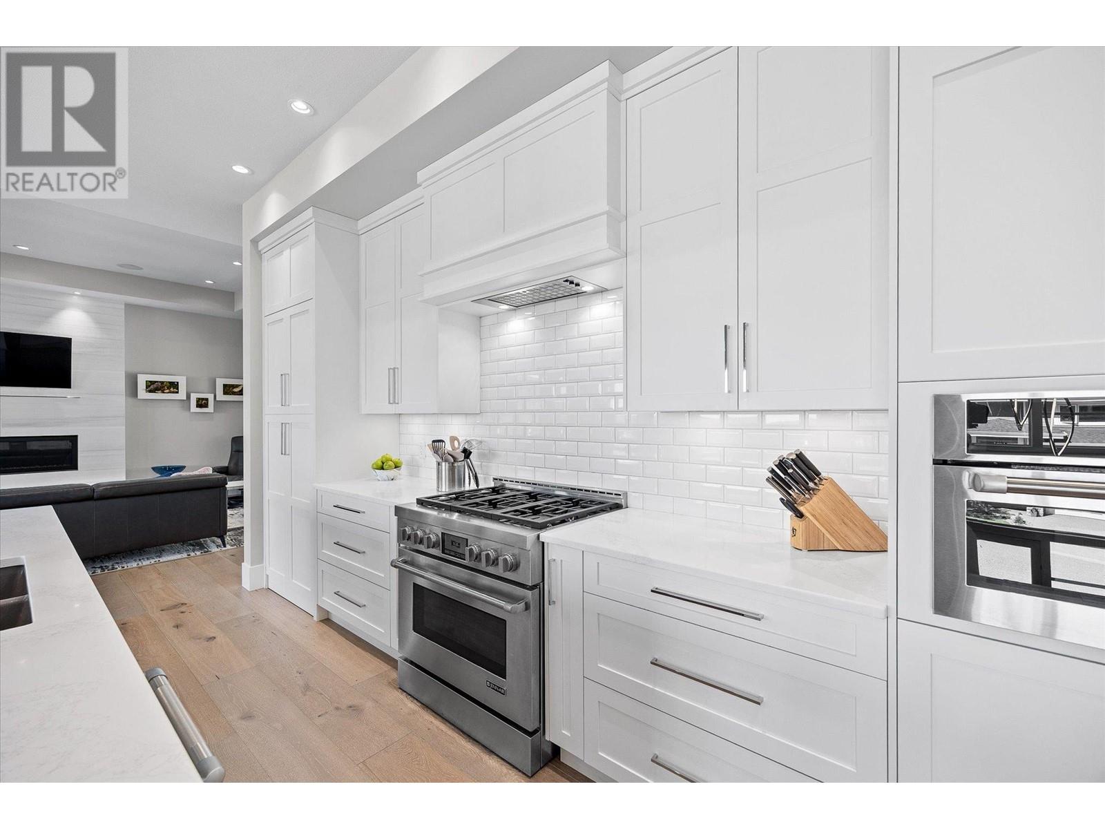  5697 Jasper Way, Kelowna