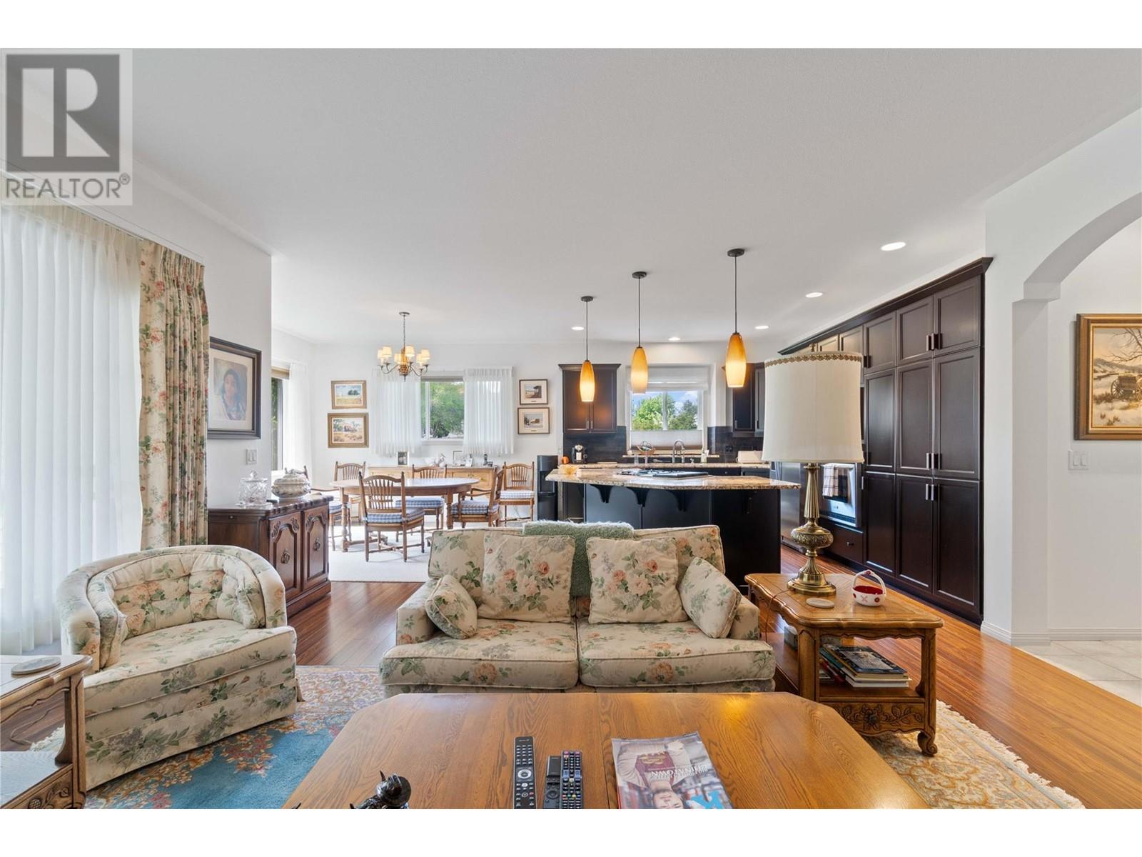 #434 665 COOK ROAD - Image 11