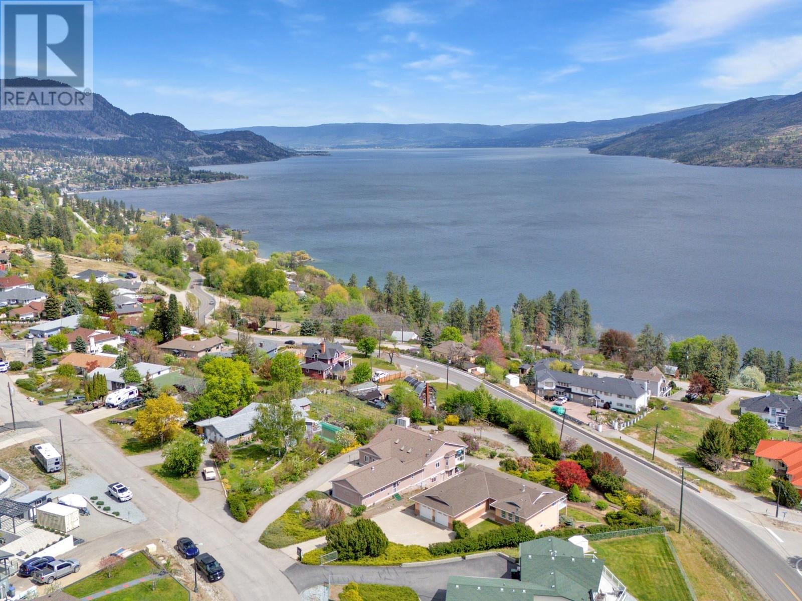 6085 Beatrice Road, Peachland