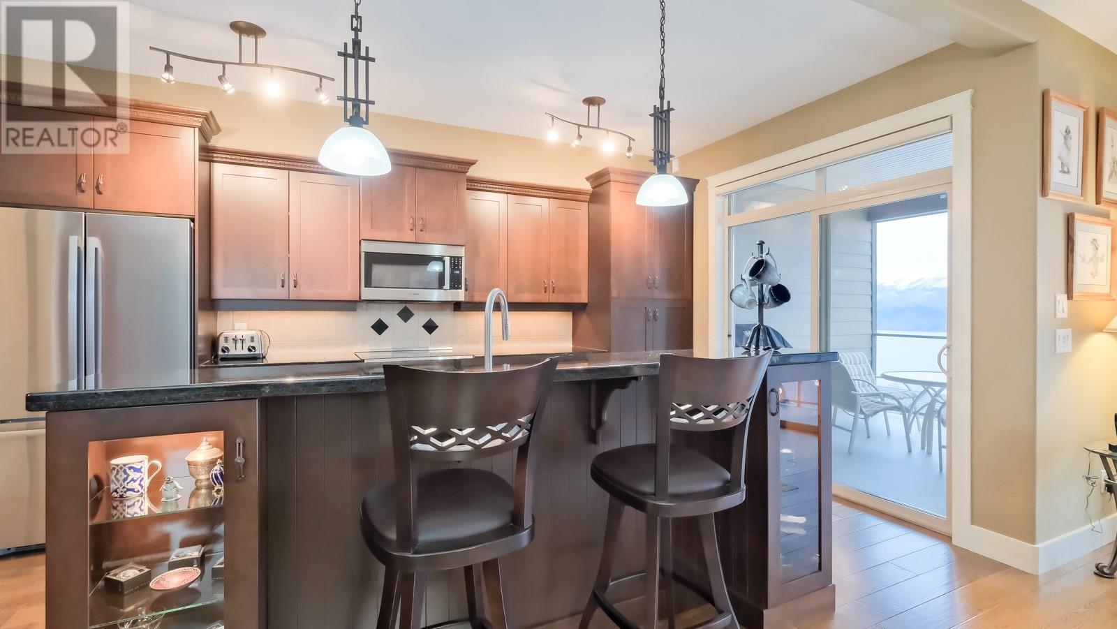 222 4350 Ponderosa Drive, Peachland