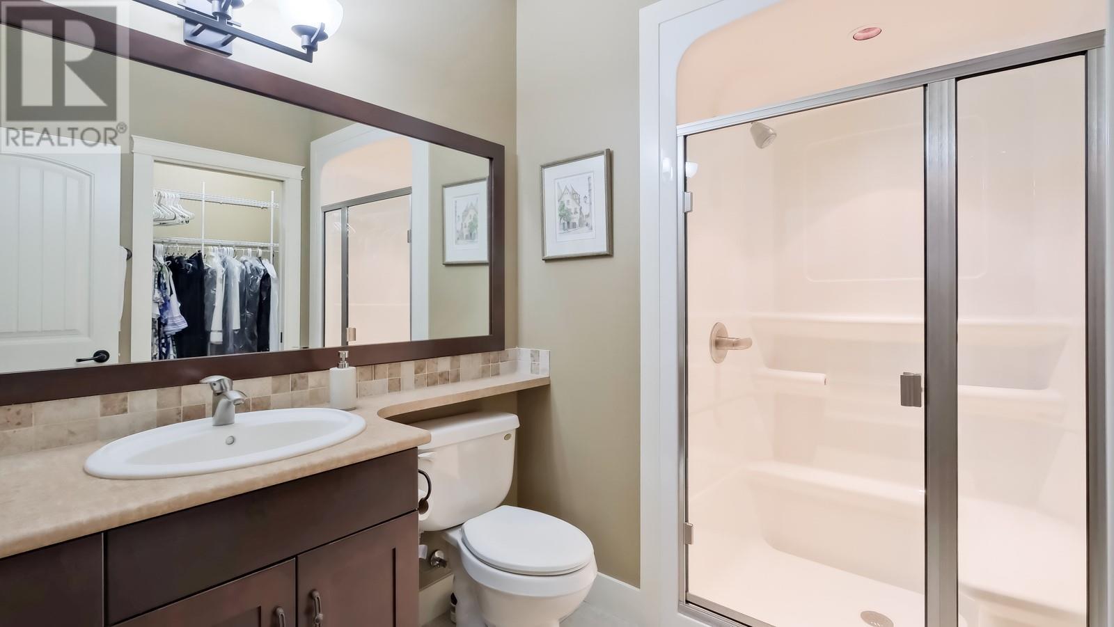 222 4350 Ponderosa Drive, Peachland