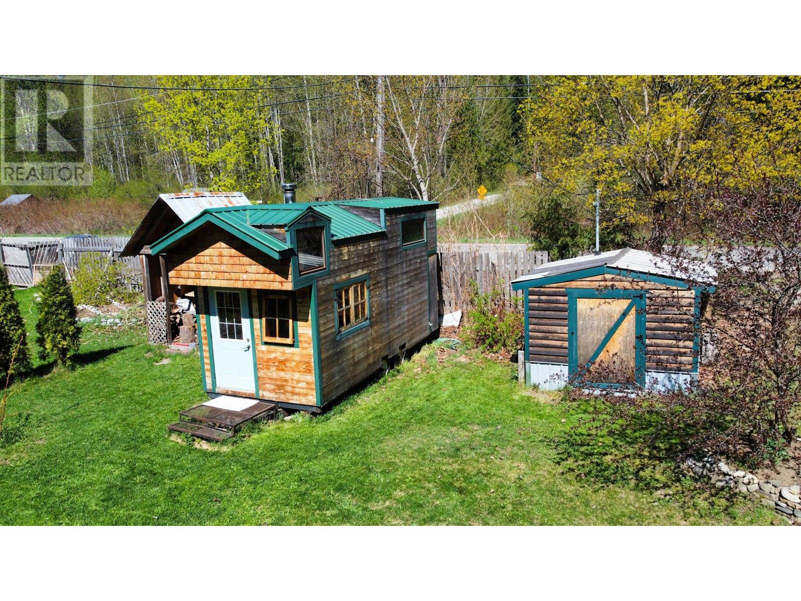 Photo 1 of 7404 1st Avenue, Ymir BC