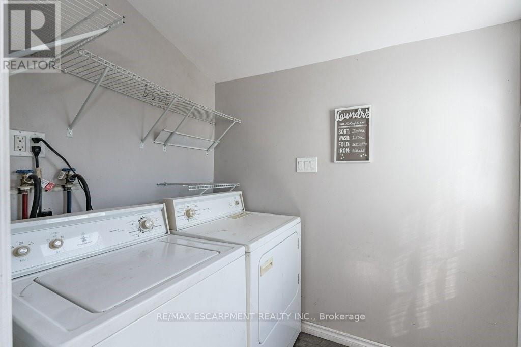 Photo 26 of 196 Picton Street, Hamilton ON