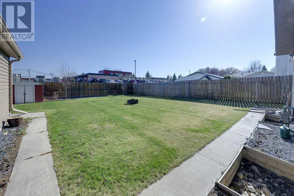 3 Meeres Close, Red Deer