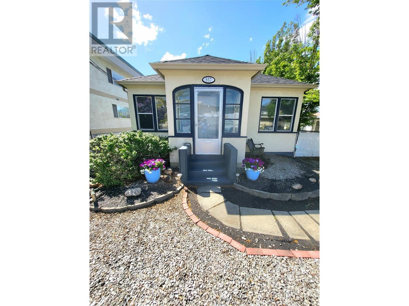 857 Main Street, Penticton