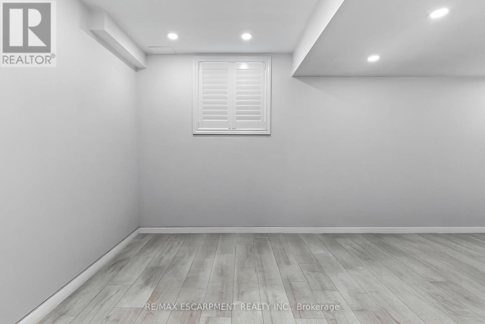 Photo 21 of 20 377 Glancaster Road, Hamilton ON