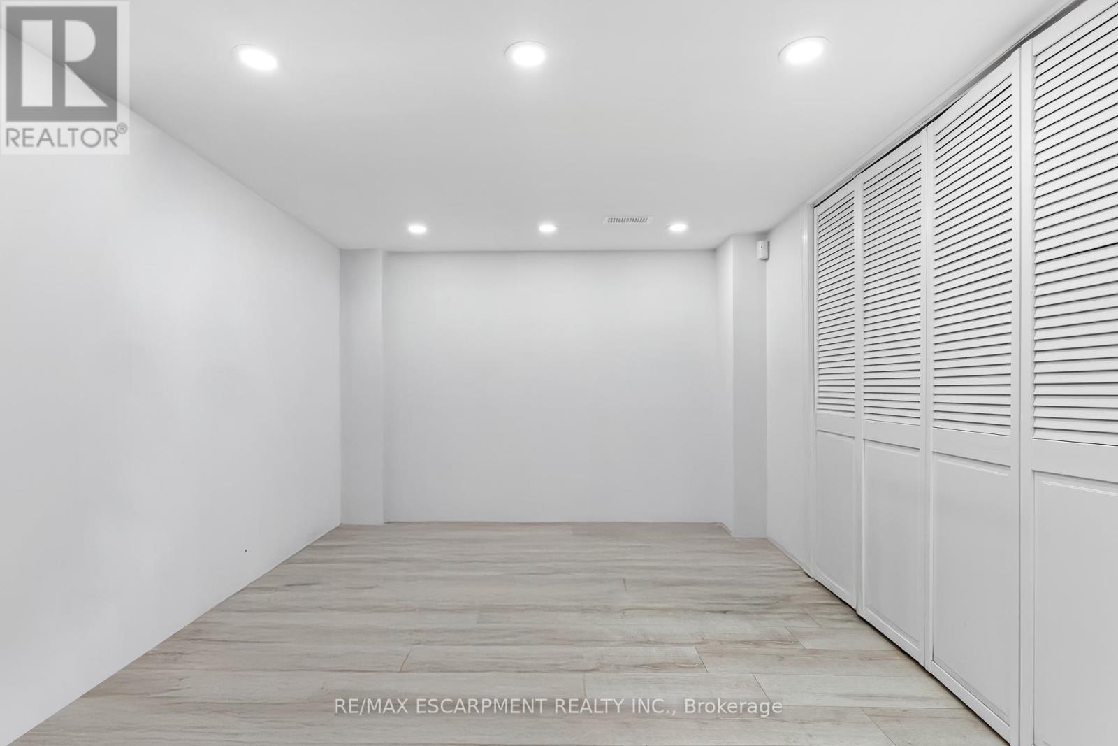 Photo 9 of 20 377 Glancaster Road, Hamilton ON