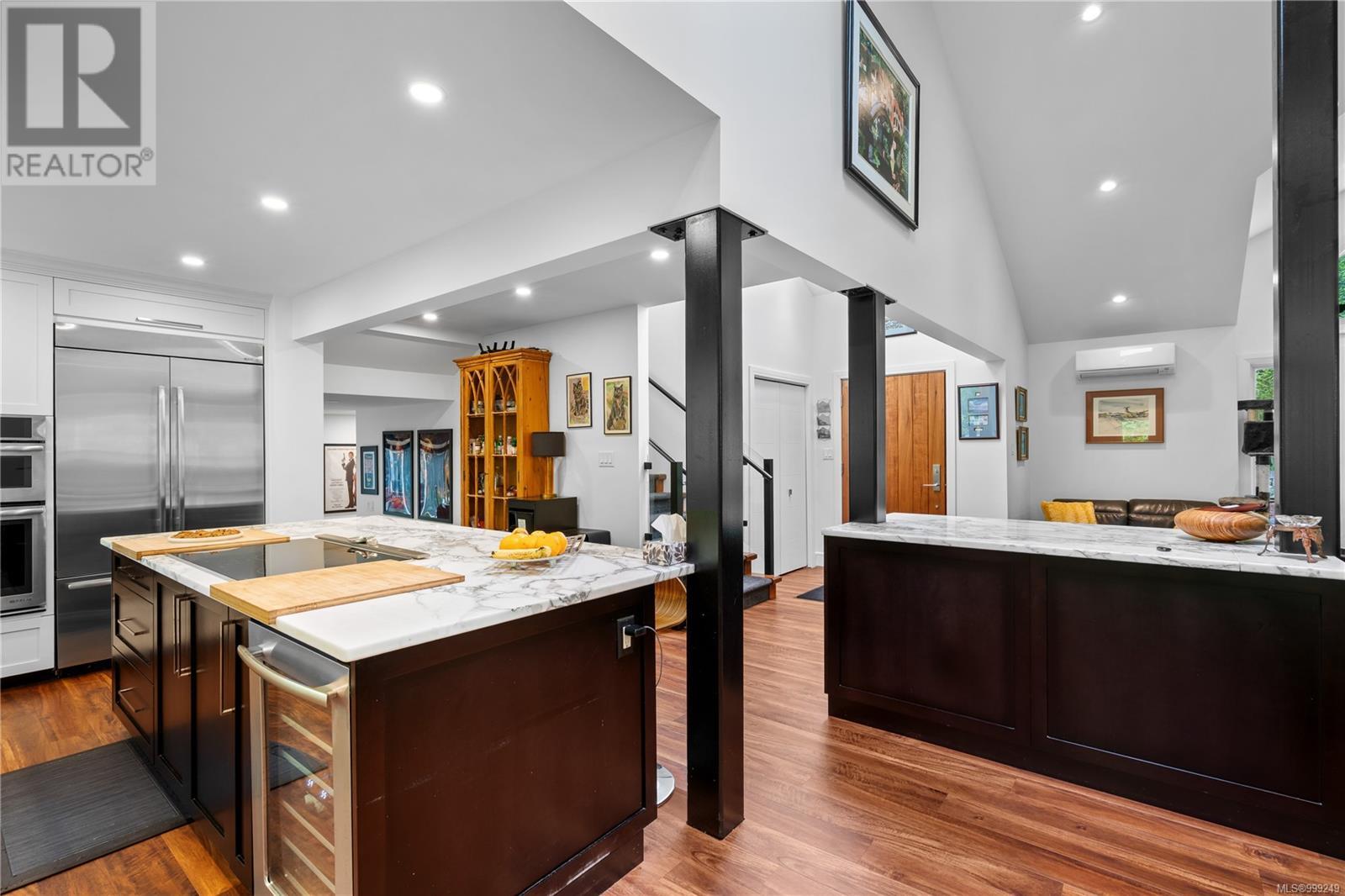 851 Sayward Road, Saanich