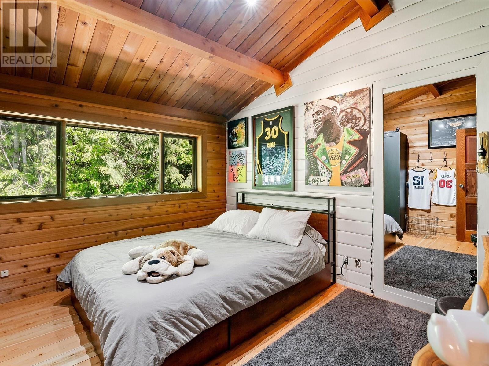2040 MIDNIGHT WAY, Squamish real estate listing R3000779