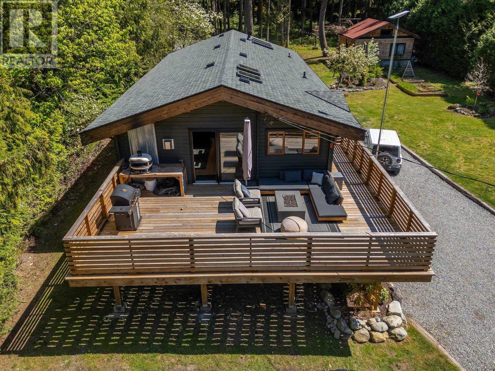 2040 MIDNIGHT WAY, Squamish real estate listing R3000779