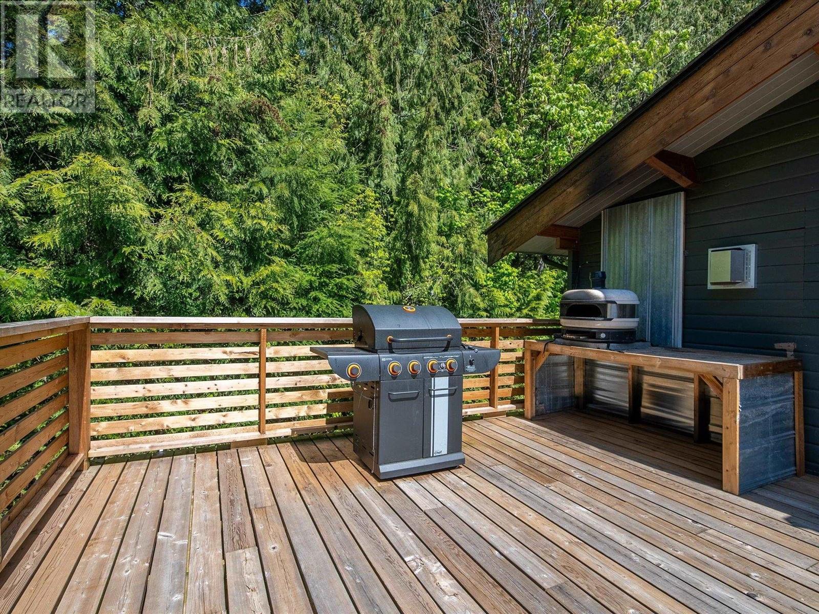 2040 MIDNIGHT WAY, Squamish real estate listing R3000779