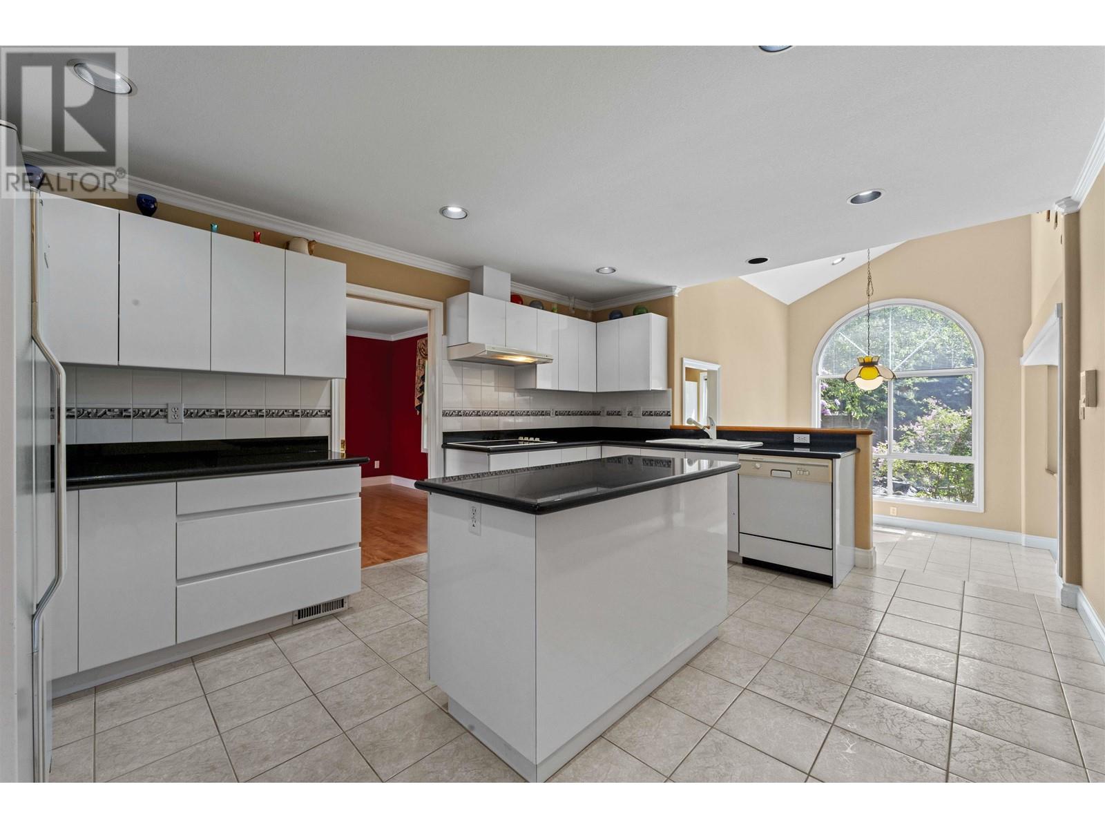 8340 LUNEN Road, Richmond