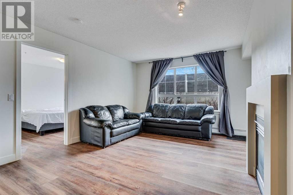 Single Family House for Sale in   Richard Court SW Lincoln Park Calgary 