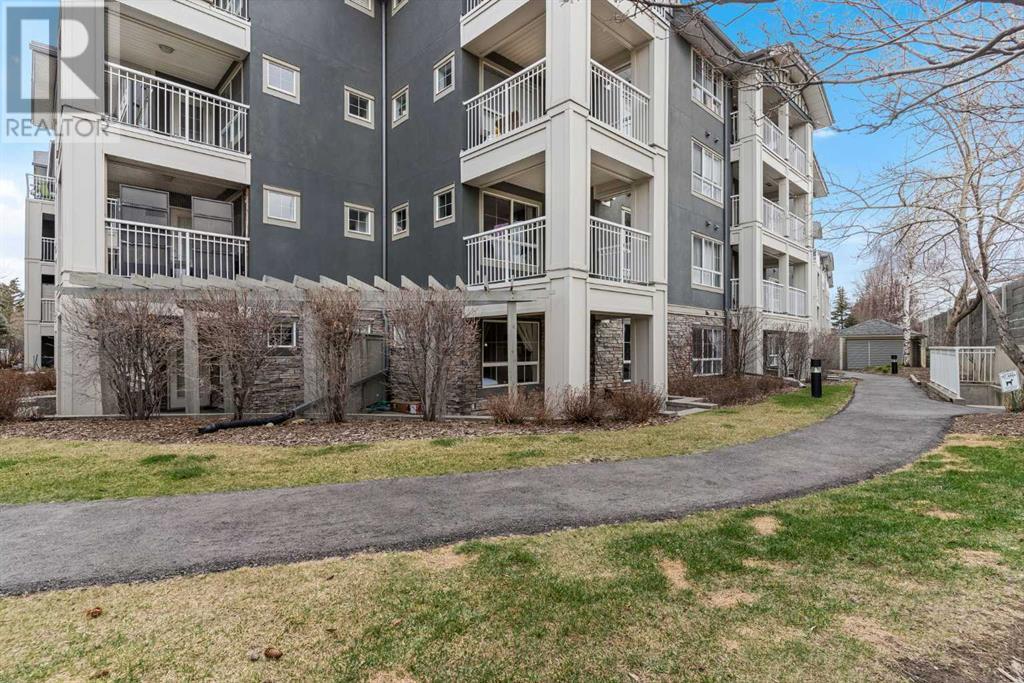Single Family House for Sale in   Richard Court SW Lincoln Park Calgary 