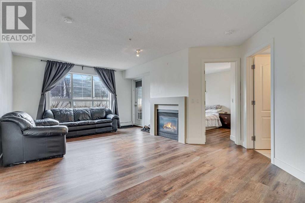 Single Family House for Sale in   Richard Court SW Lincoln Park Calgary 