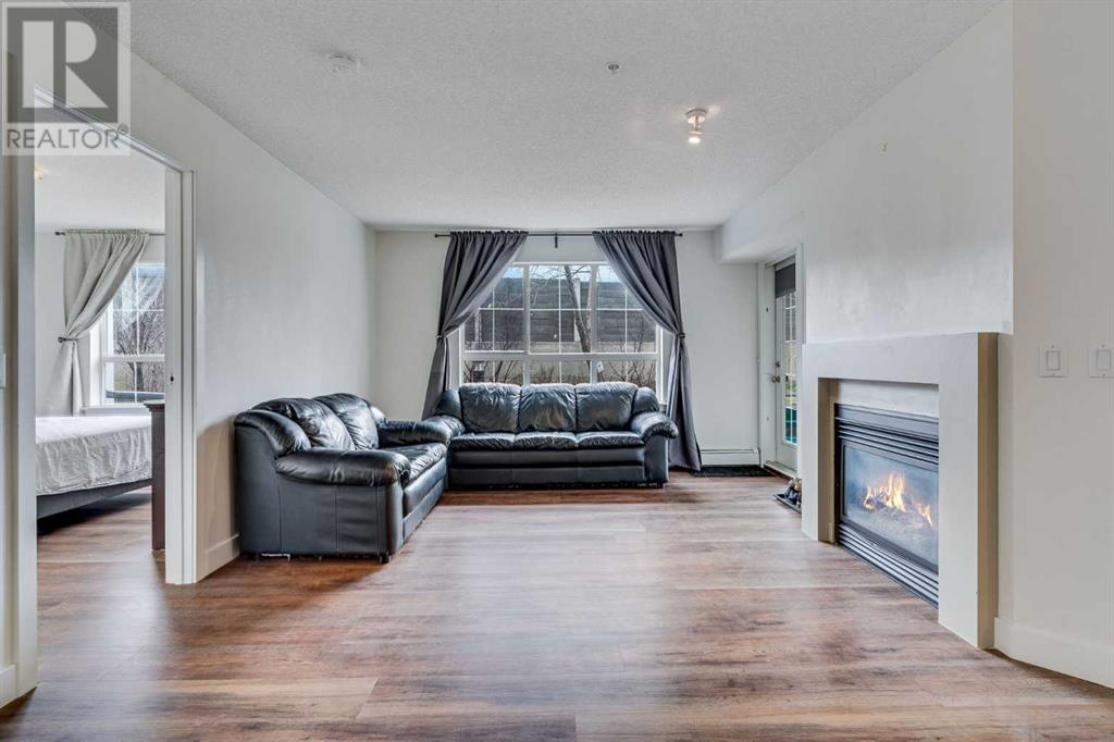Single Family House for Sale in   Richard Court SW Lincoln Park Calgary 