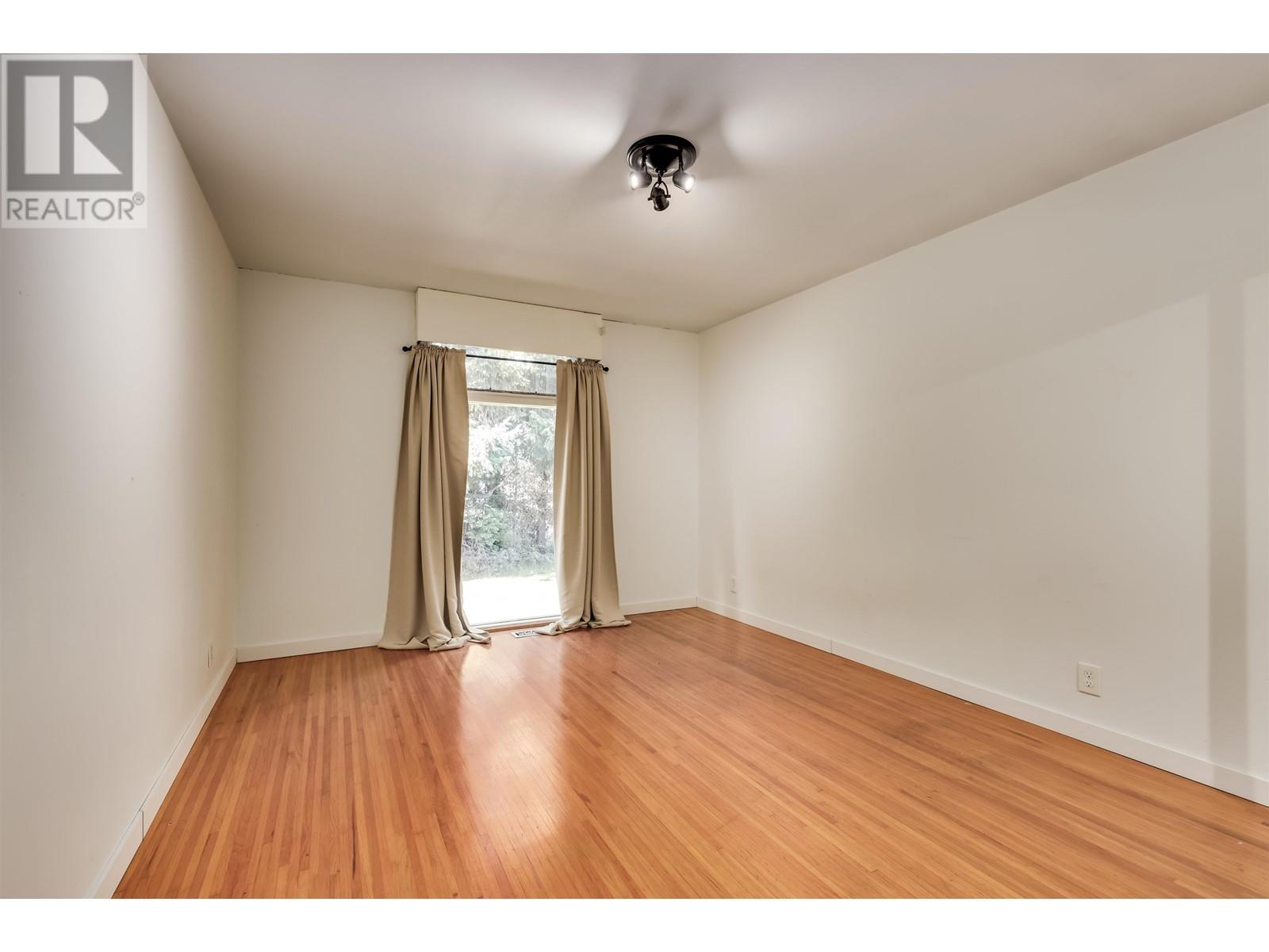Photo 23 of 10151 Seacote Road, Richmond BC