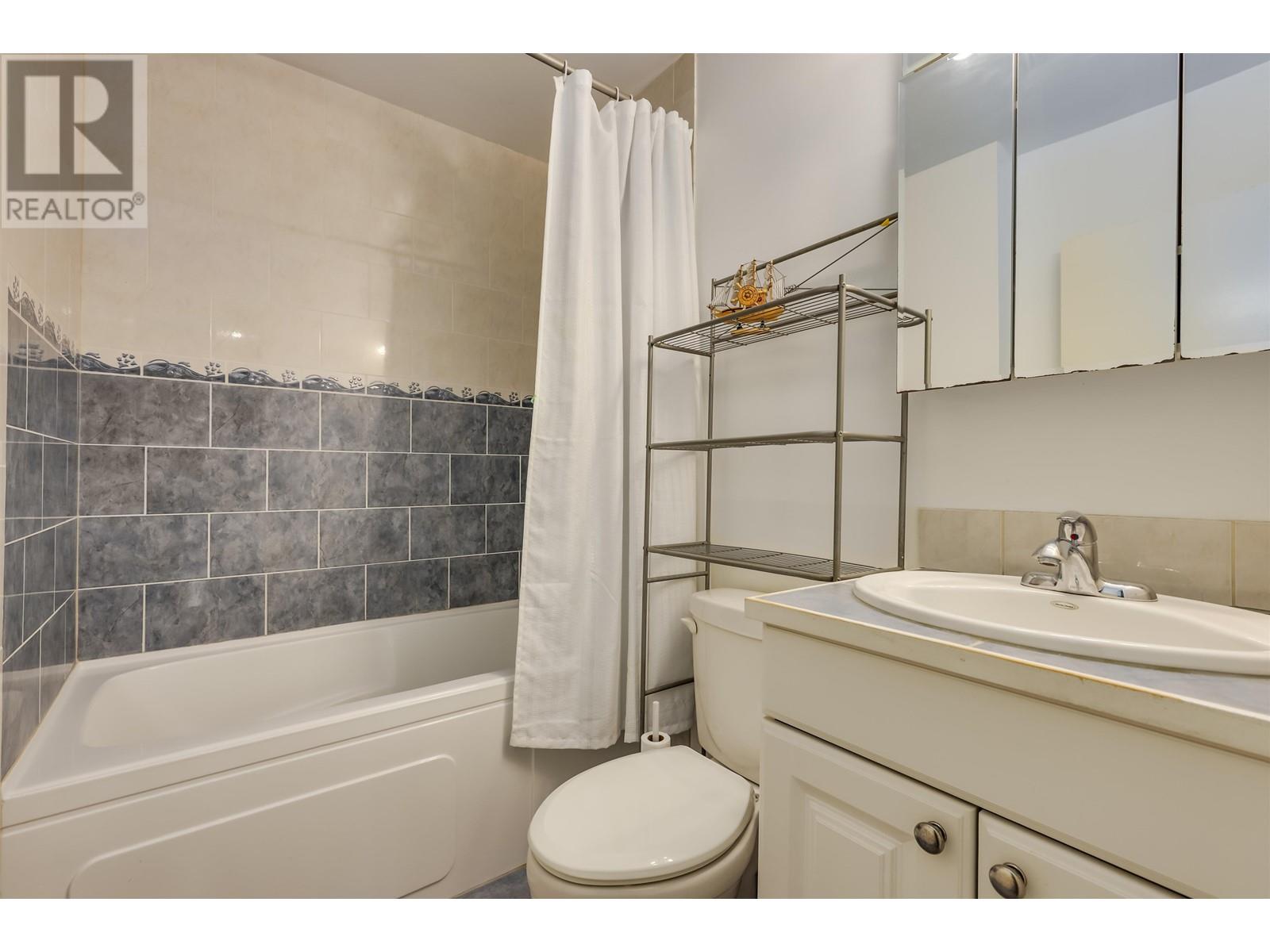 Photo 24 of 10151 Seacote Road, Richmond BC