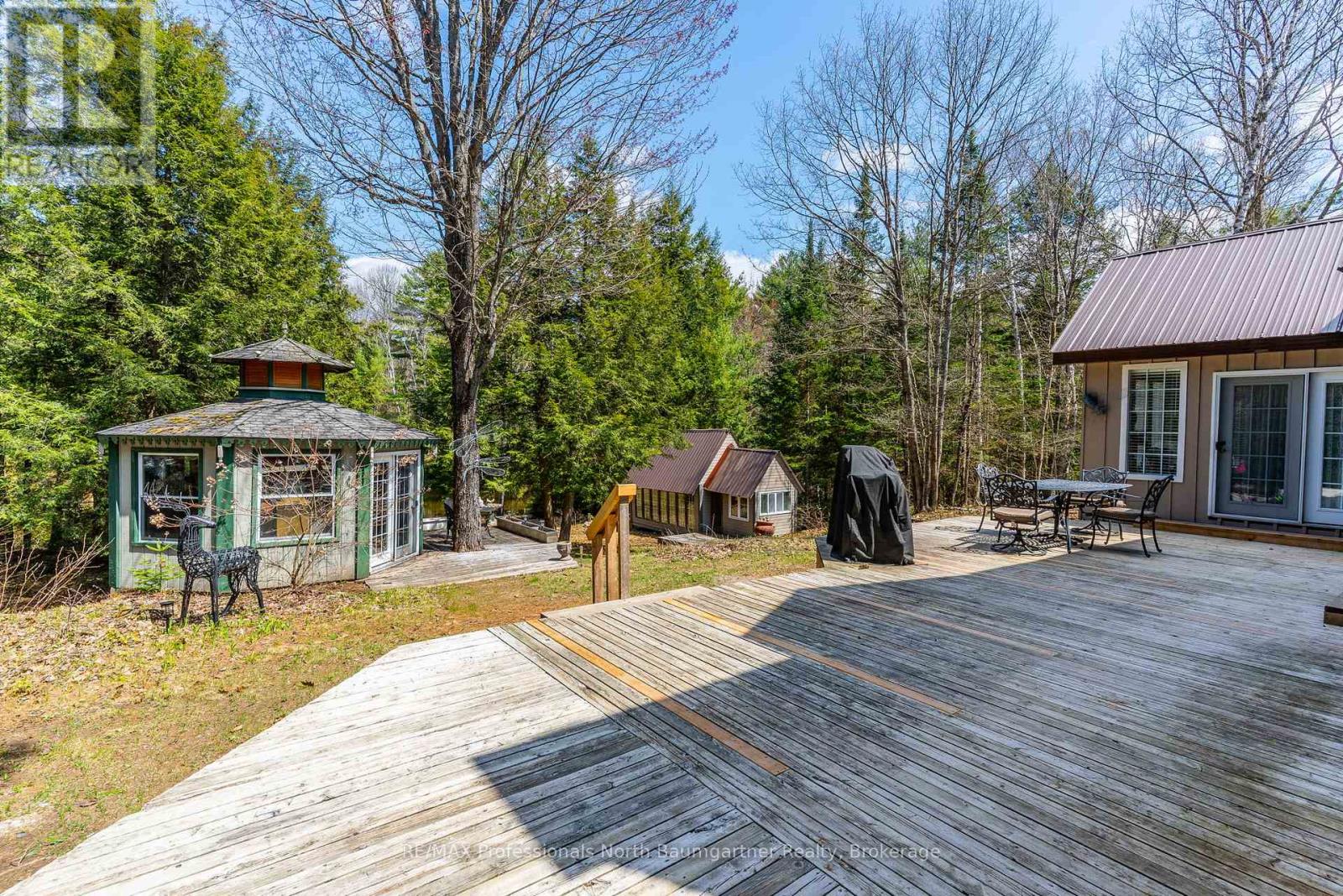 Photo 39 of 1065 Cloverleaf Road, Algonquin Highlands ON