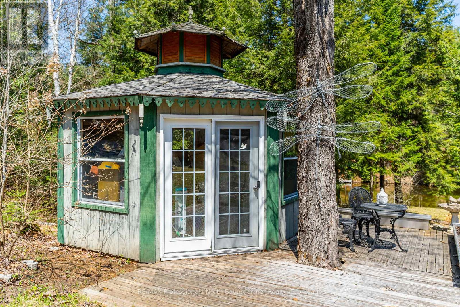 Photo 32 of 1065 Cloverleaf Road, Algonquin Highlands ON