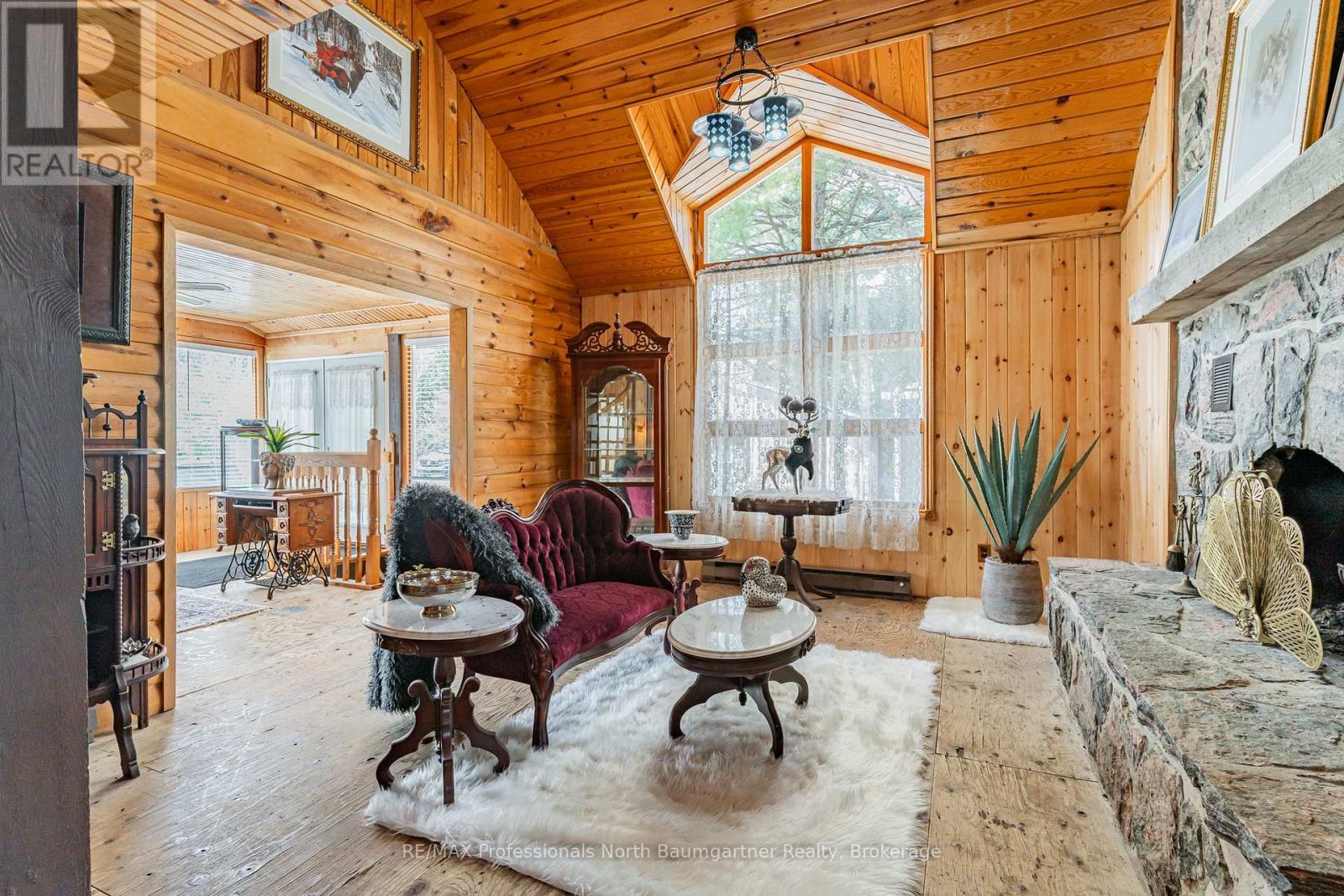 Photo 3 of 1065 Cloverleaf Road, Algonquin Highlands ON