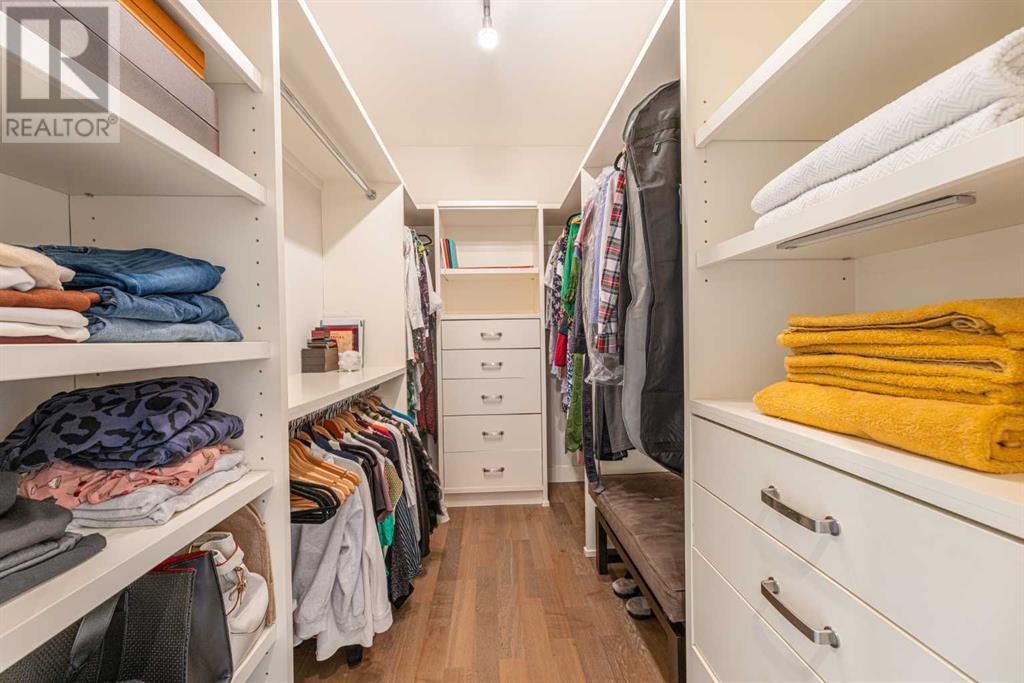 Single Family House for Sale in   Avenue NE Winston Heights/Mountview Calgary 