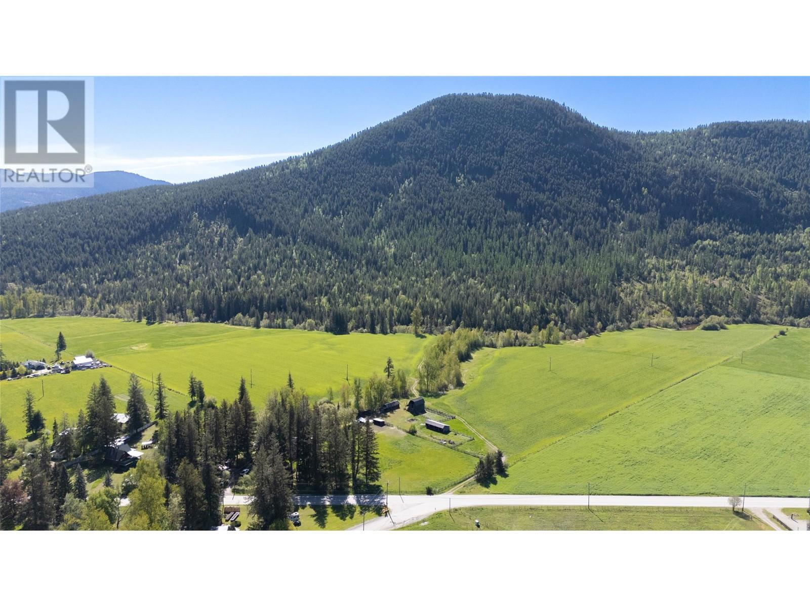 487 Mabel Lake Road, Lumby