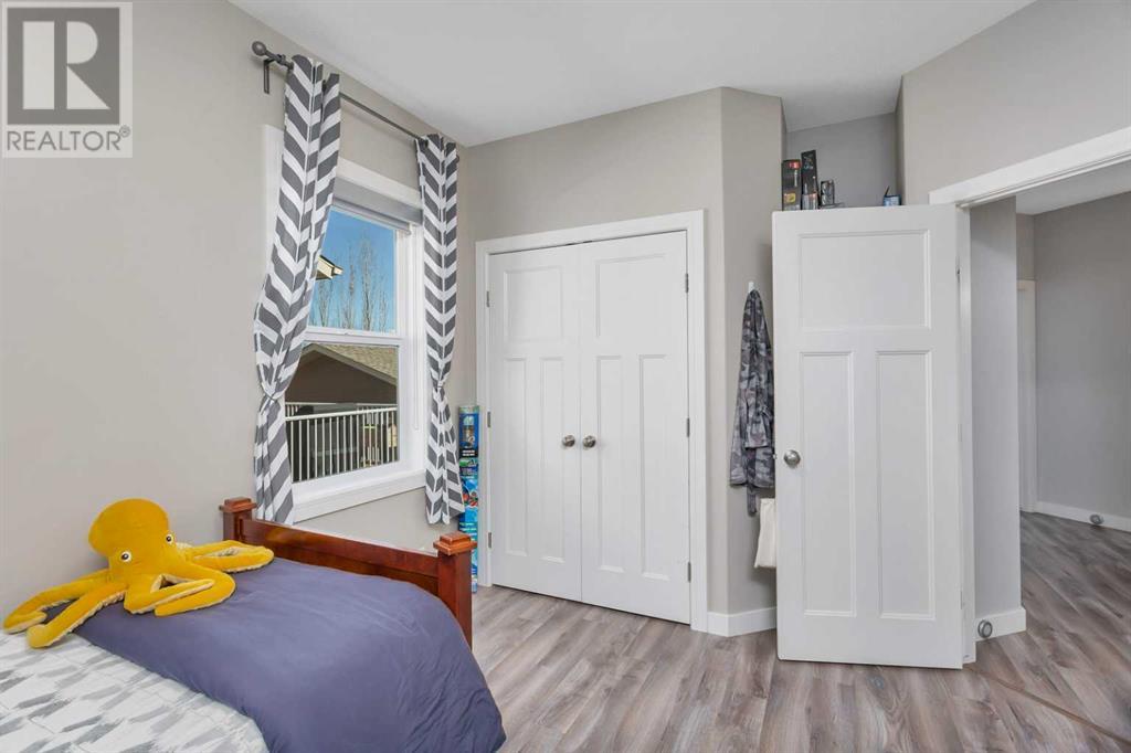 32 Iron Wolf Court, Lacombe