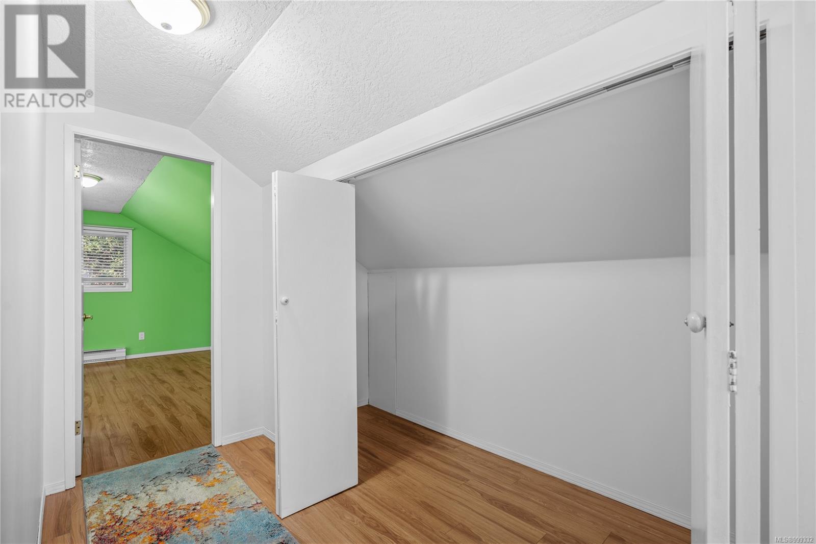 4815 Cordova Bay Rd, Saanich