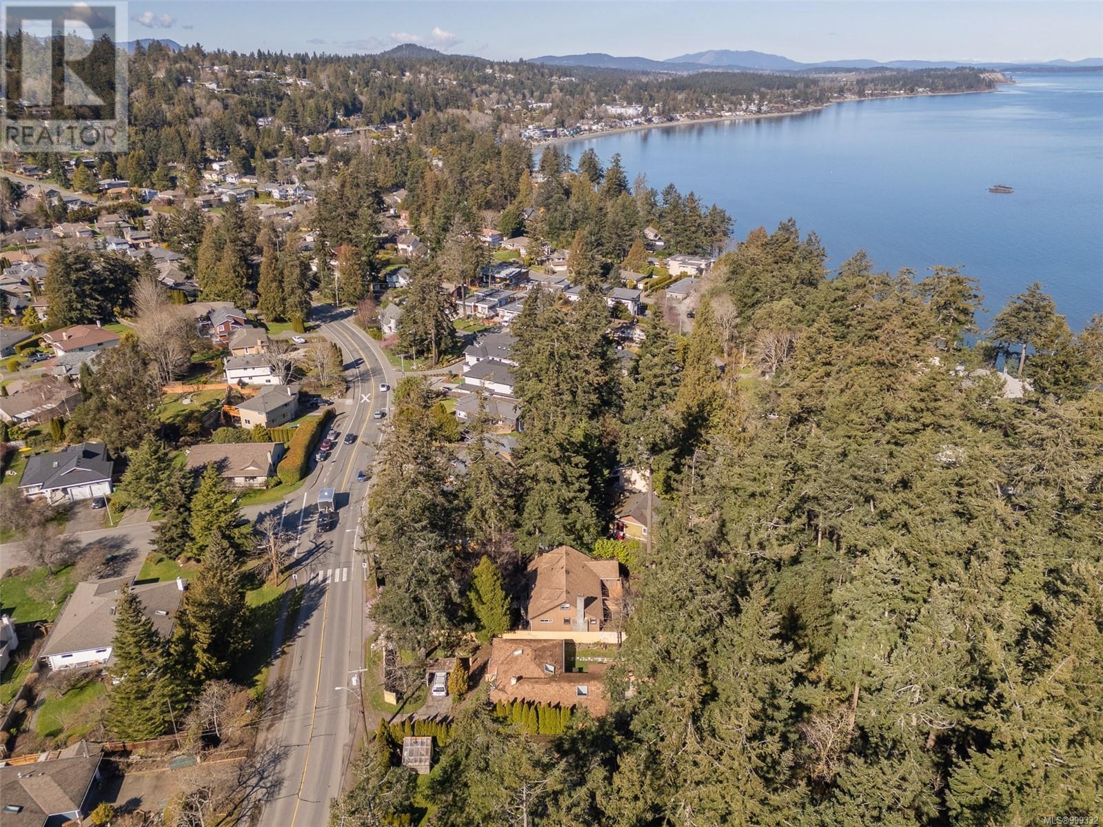 4815 Cordova Bay Rd, Saanich