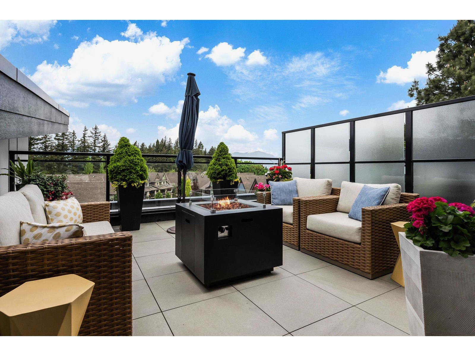 Photo 17 of 502 45500 Market Way Garrison Crossing, Chilliwack BC