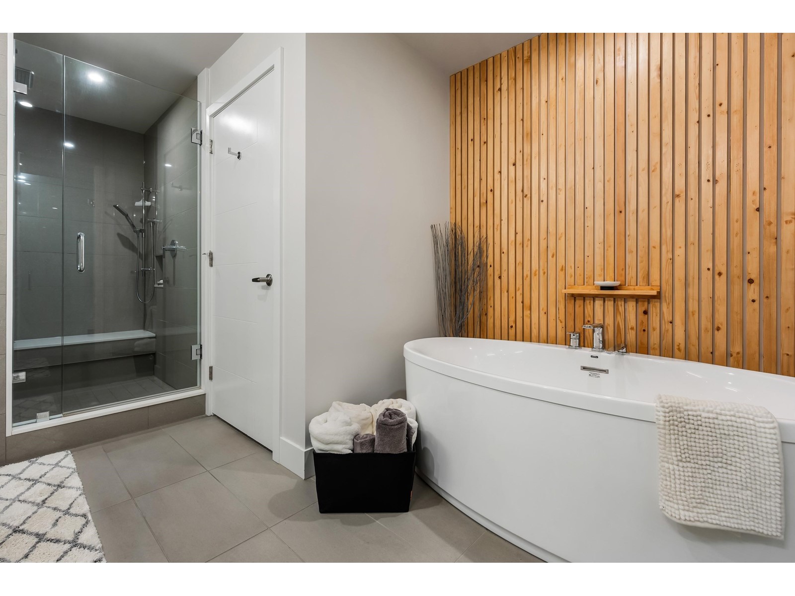 Photo 7 of 502 45500 Market Way Garrison Crossing, Chilliwack BC