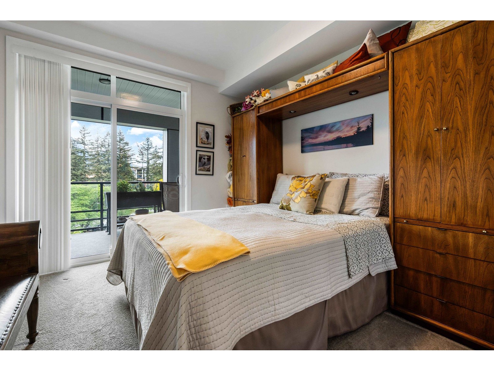 Photo 3 of 502 45500 Market Way Garrison Crossing, Chilliwack BC