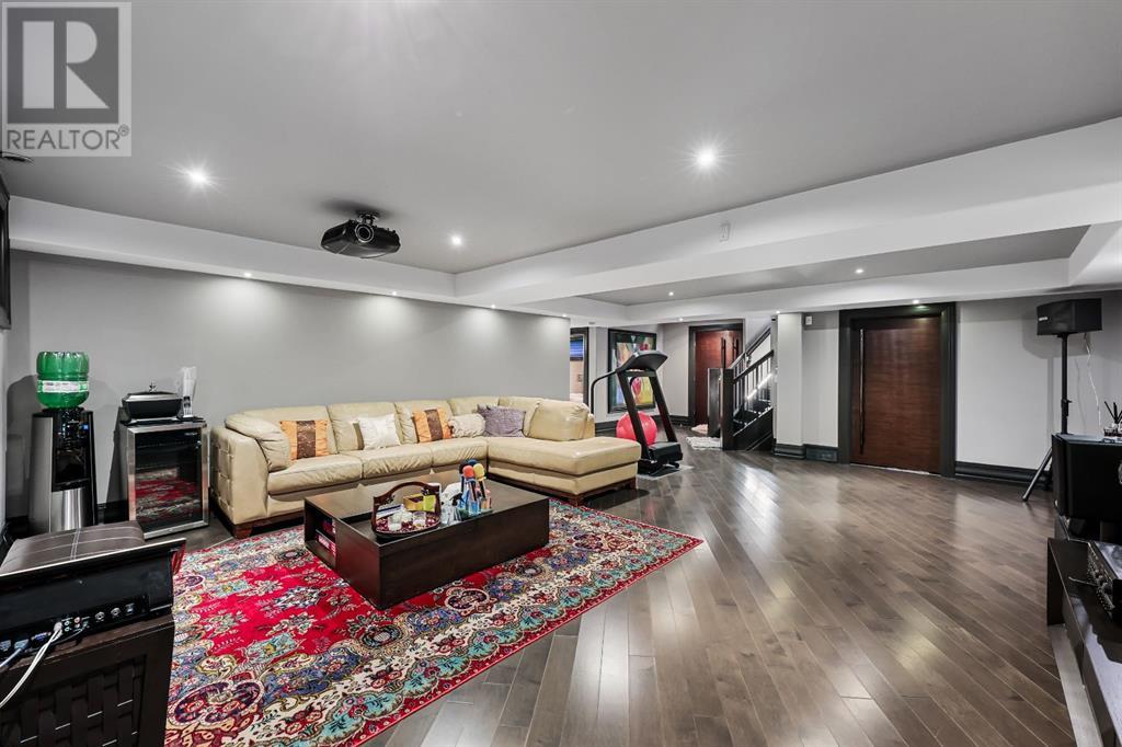 Single Family House for Sale in  Hillcrest Avenue SW Upper Mount Royal Calgary 