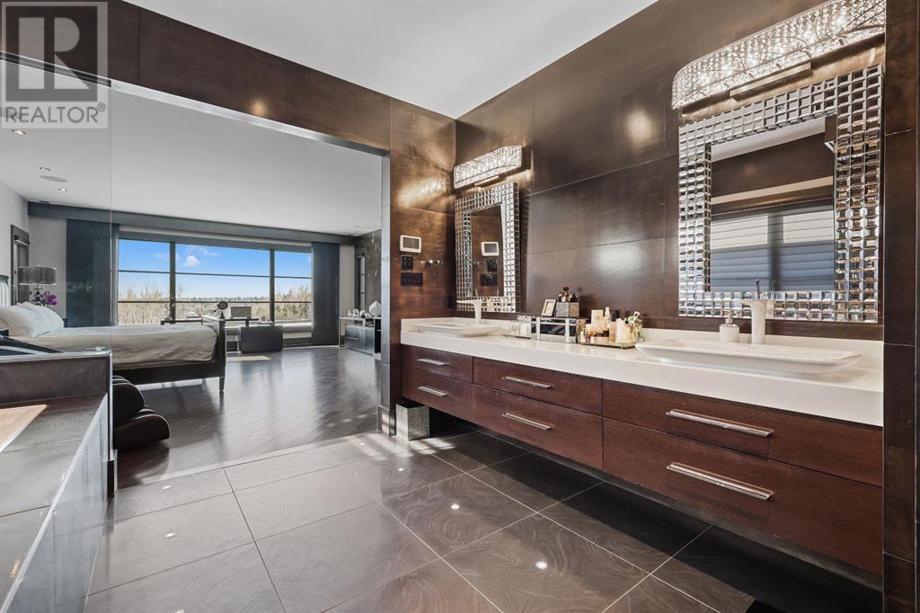 Single Family House for Sale in  Hillcrest Avenue SW Upper Mount Royal Calgary 