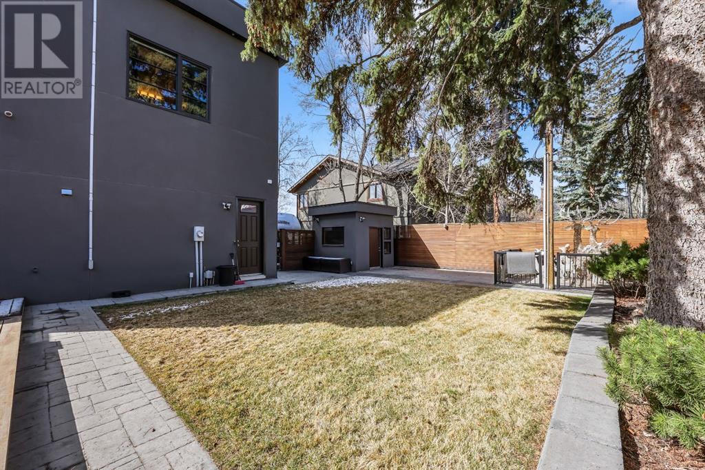 Single Family House for Sale in  Hillcrest Avenue SW Upper Mount Royal Calgary 