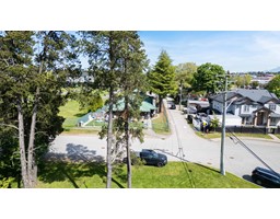 17575 58a Avenue, Surrey, BC V3S1N1 Photo 13